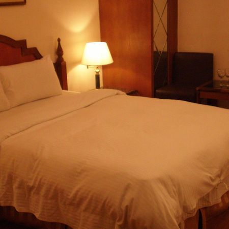 Emperor Hotel Kaohsiung Extérieur photo