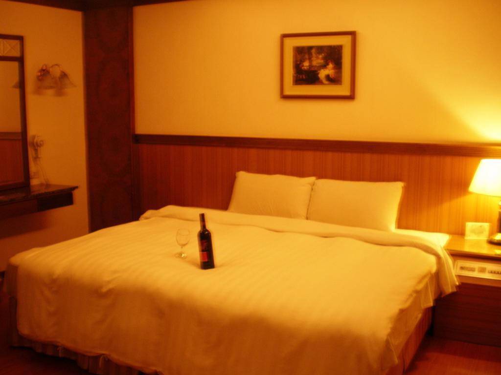 Emperor Hotel Kaohsiung Chambre photo