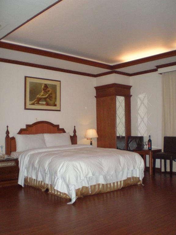 Emperor Hotel Kaohsiung Chambre photo