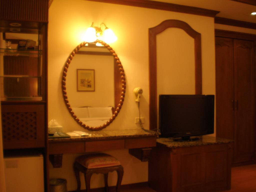 Emperor Hotel Kaohsiung Chambre photo