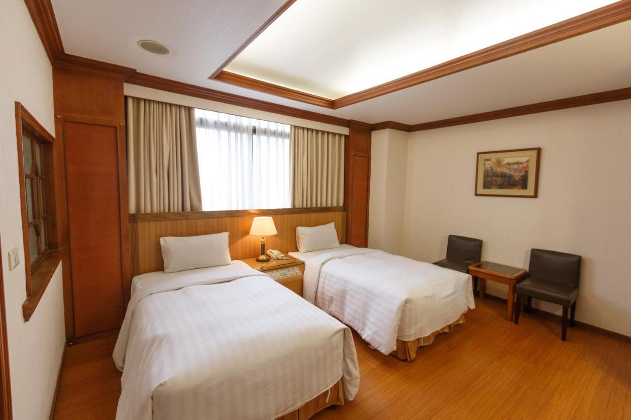Emperor Hotel Kaohsiung Extérieur photo