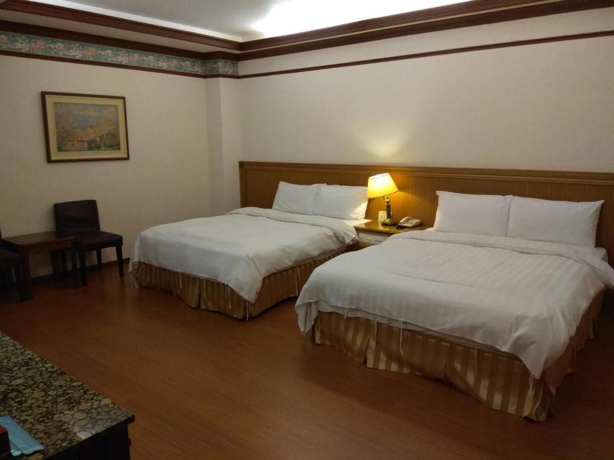 Emperor Hotel Kaohsiung Extérieur photo